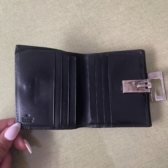 Gucci Black Leather Wallet with Silver G Clasp – Vintage Authentic - Picture 10 of 11
